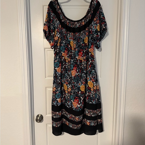 LOFT Black Floral Midi Dress - Picture 4 of 4